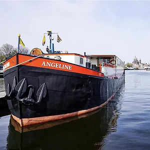 Hotelboat Angeline מלון